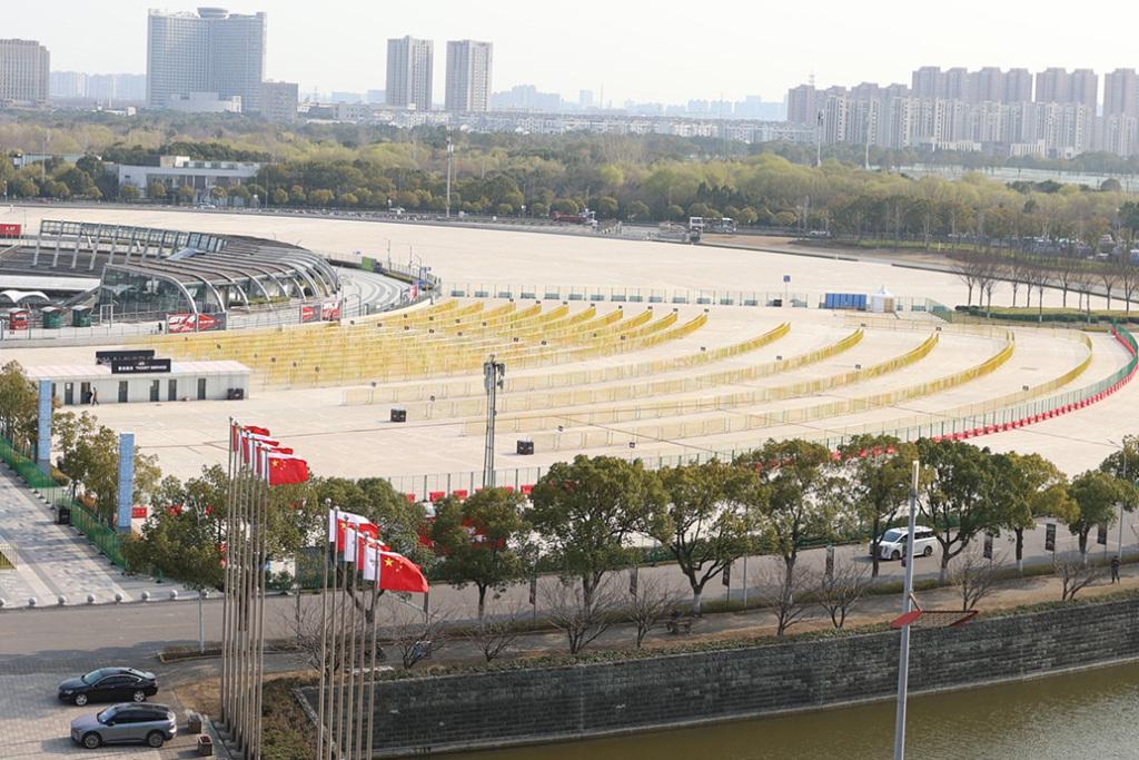 开云官方网站-F1中国大奖赛预计有23万人次现场观赛，警方：视人流量开展波次放行